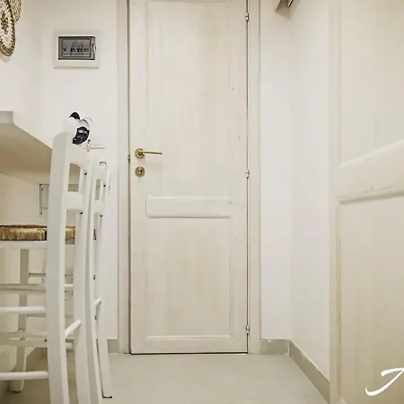 Ali Apartment